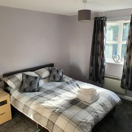 The Bell Apartment. Modern, Stylistic & Luxurious Falkirk Kültér fotó